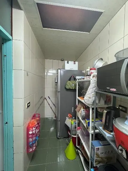 改造前：動線狹長